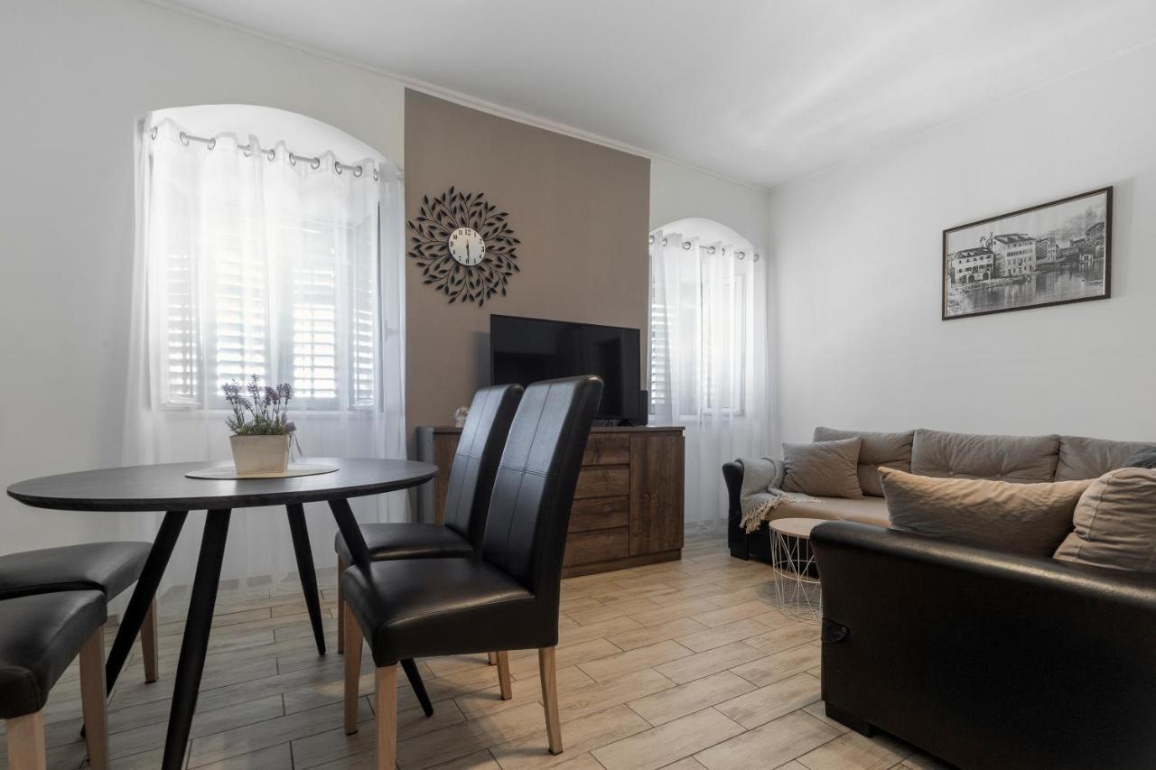 Apartment Feratjer Split Buitenkant foto